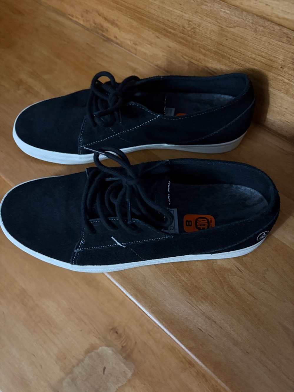 Vol Com men’s lace up shoes size 8